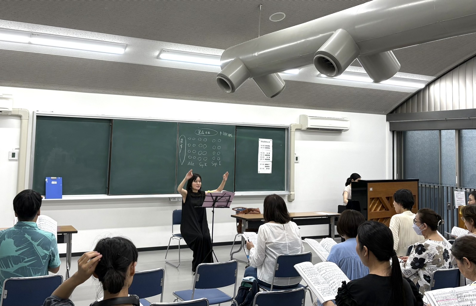 明るく楽しく色んな発声方法を教えて下さる鷲尾先生💕